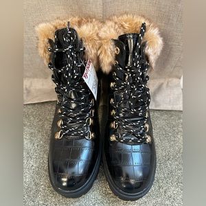 Bamboo Lace Up Combat Boot with Faux Fur Trim - Black / size 7
